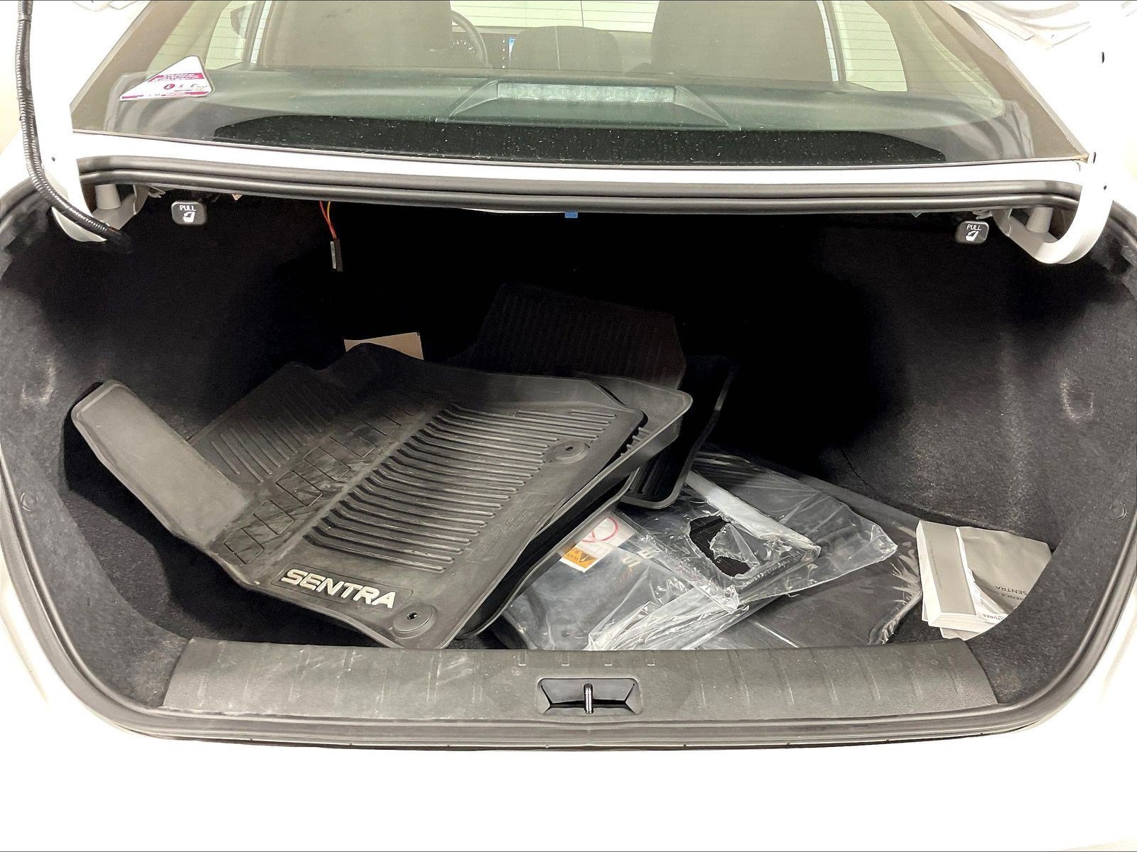 Certified 2026 Nissan Sentra SV w/ SV Convenience Package FWD image 36
