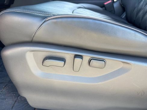 Used 2024 Nissan Armada Platinum w/ Captain's Chairs Package image 28