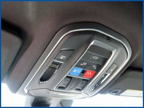 New 2025 Jeep Grand Cherokee L Altitude image 18