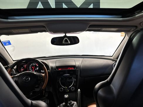 Used 2004 MAZDA RX-8 w/ MT Grand Touring Pkg RWD image 9