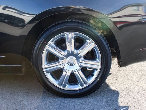 Used 2010 Chrysler Sebring Limited image 30