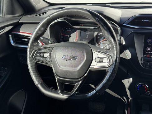 Used 2023 Chevrolet TrailBlazer RS image 23
