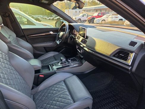 Used 2018 Audi SQ5 Prestige w/ Prestige Package AWD/4WD image 16