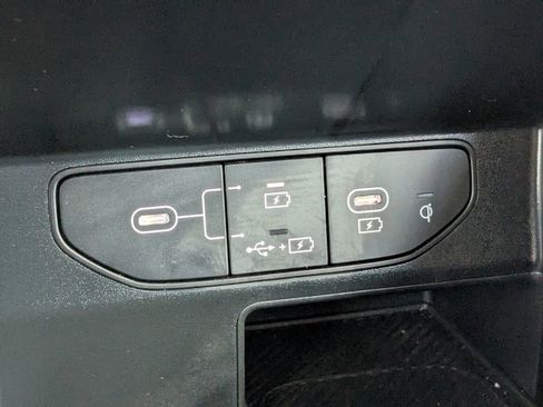 Used 2024 Kia Sorento SX image 24