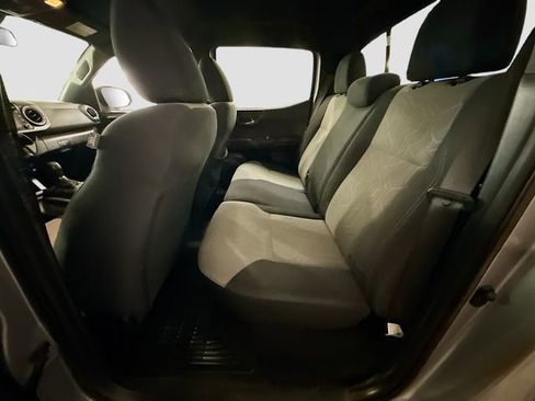 Used 2020 Toyota Tacoma TRD Off-Road image 23