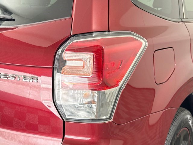 Used 2018 Subaru Forester 2.5i Premium AWD/4WD image 32