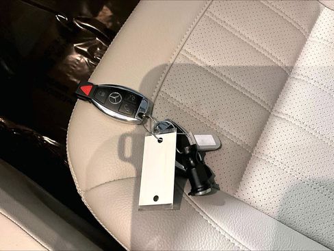 Used 2016 Mercedes-Benz GL 450 4MATIC image 14