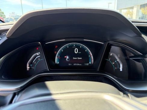 Used 2020 Honda Civic EX image 17