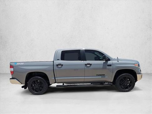 Used 2018 Toyota Tundra SR5 w/ SR5 Upgrade Package RWD image 4