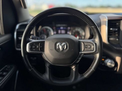 Used 2022 RAM 1500 Laramie AWD/4WD image 36