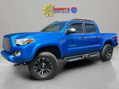 Used 2017 Toyota Tacoma Limited w/ Tow Package AWD/4WD image 4