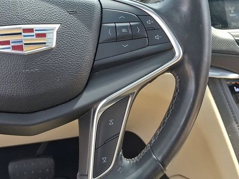 Used 2017 Cadillac XT5 Premium Luxury w/ Driver Assist Package FWD image 7