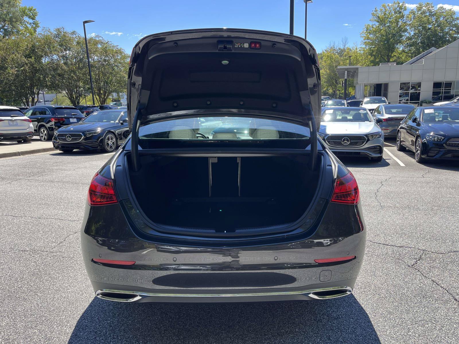 Certified 2025 Mercedes-Benz C 300 4MATIC Sedan image 10
