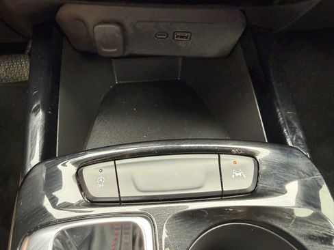 Certified 2024 Chevrolet Trax RS image 26