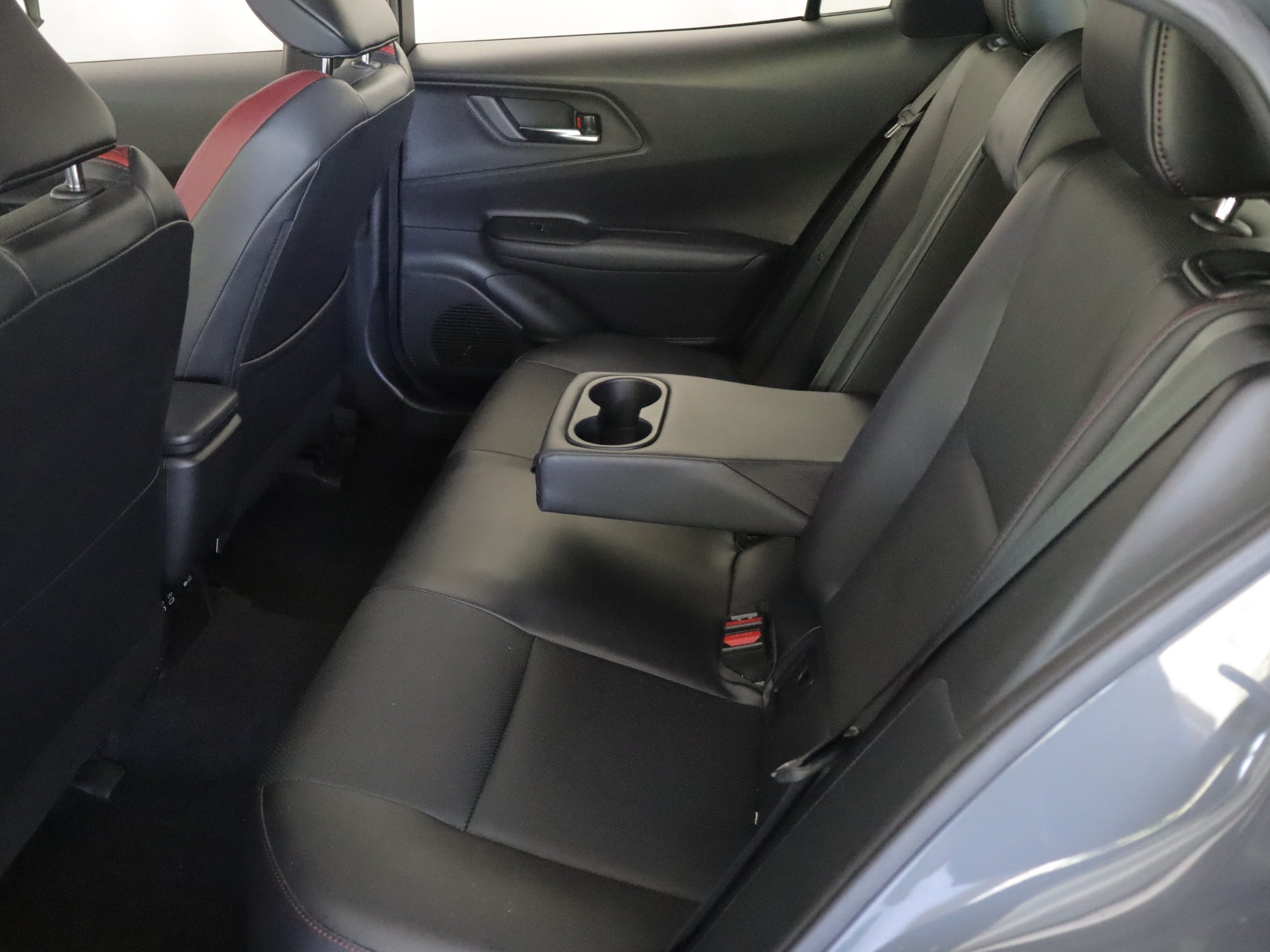 Used 2023 Toyota Prius Prime FWD image 8
