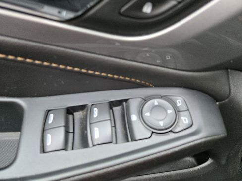Used 2021 Chevrolet Traverse LT AWD/4WD image 21
