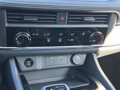 New 2026 Nissan Rogue S image 21