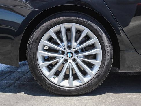Used 2021 BMW 540i w/ Premium Package RWD image 12