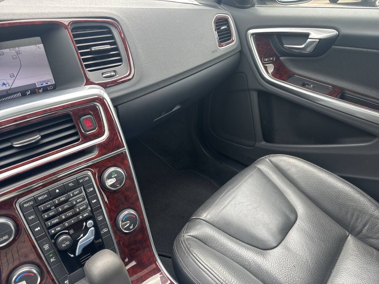 Used 2012 Volvo S60 T5 FWD image 25