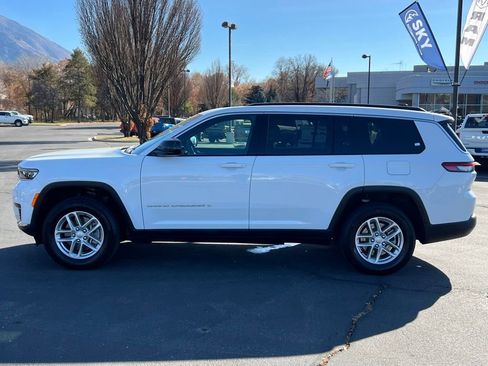 Used 2025 Jeep Grand Cherokee L Laredo w/ Trailer Tow Package AWD/4WD image 14