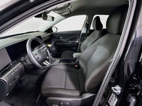 Certified 2025 Hyundai Kona SEL AWD/4WD image 21