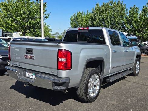Used 2015 GMC Sierra 1500 SLT w/ SLT Crew Cab Value Package AWD/4WD image 4