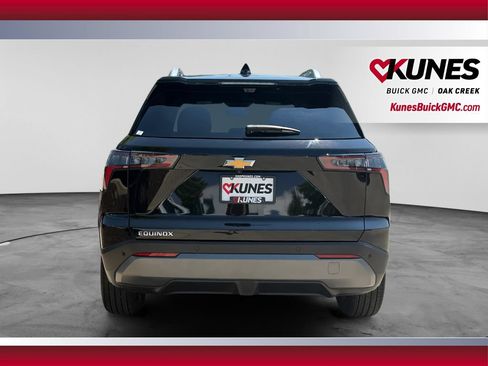 Used 2025 Chevrolet Equinox LT w/ Convenience Package II AWD/4WD image 9