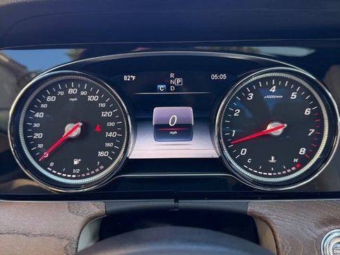 Used 2017 Mercedes-Benz E 300 image 28