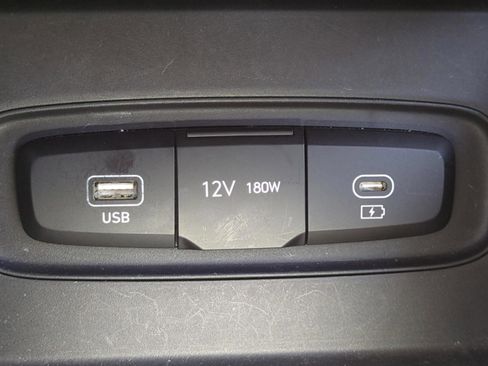 Certified 2023 Hyundai Venue SE FWD image 15