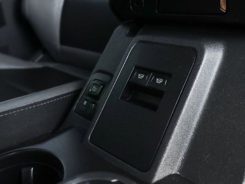 Used 2022 Ford Bronco Black Diamond image 40