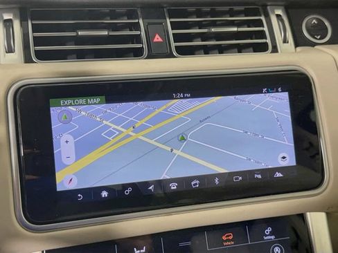 Used 2018 Land Rover Range Rover Supercharged AWD/4WD image 16