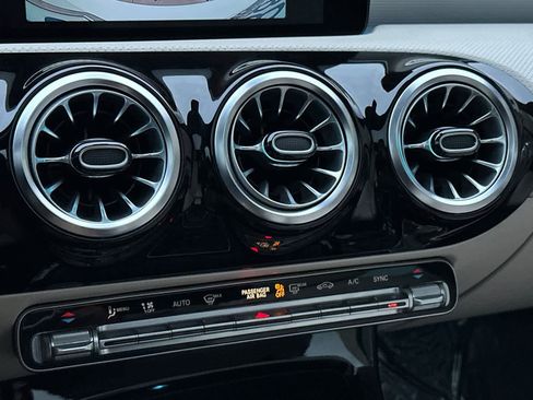 Used 2022 Mercedes-Benz A 220 A 220 image 18