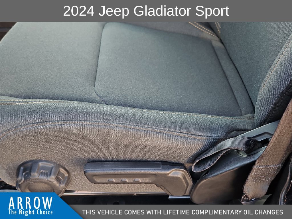Used 2024 Jeep Gladiator Sport AWD/4WD image 23