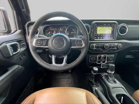 Used 2023 Jeep Wrangler Unlimited Sahara w/ Cold Weather Group AWD/4WD image 10