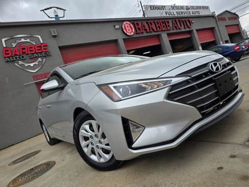 Used 2020 Hyundai Elantra SE w/ Cargo Package (C1) FWD image 8