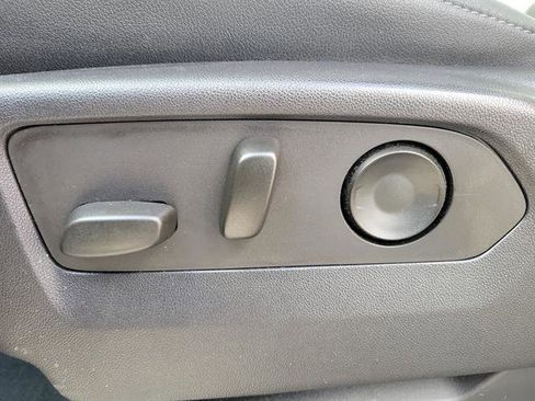 Certified 2023 GMC Sierra 1500 SLT w/ SLT Premium Plus Package image 28