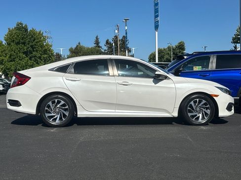 Used 2016 Honda Civic EX image 7