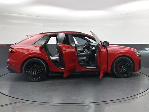 Used 2024 Audi SQ8 Prestige AWD/4WD image 38