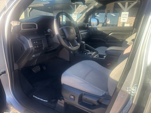 Used 2025 Toyota Tacoma SR5 image 13