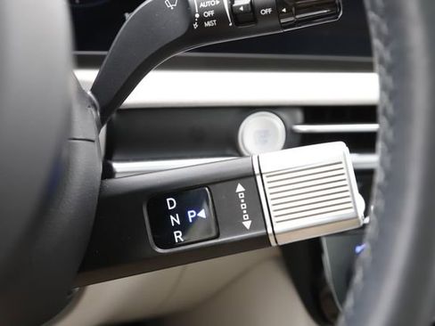 Certified 2025 Hyundai Tucson Limited AWD/4WD image 29