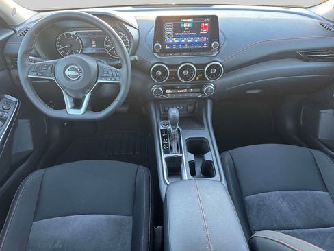 Used 2025 Nissan Sentra SR FWD image 12