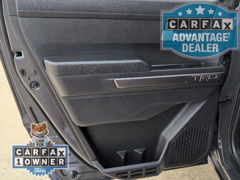 Used 2025 Toyota Tacoma TRD Off-Road image 8