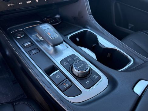 Used 2025 INFINITI QX60 Pure image 23