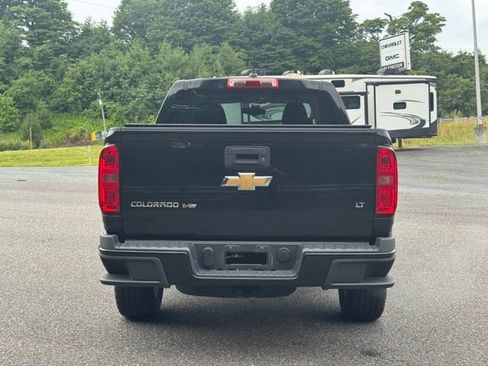 Used 2018 Chevrolet Colorado LT AWD/4WD image 7