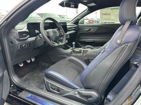 New 2025 Ford Mustang Dark Horse image 9