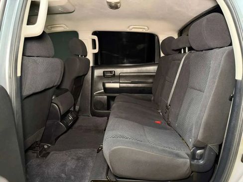 Used 2011 Toyota Tundra 4x4 CrewMax w/ Tow Pkg image 19