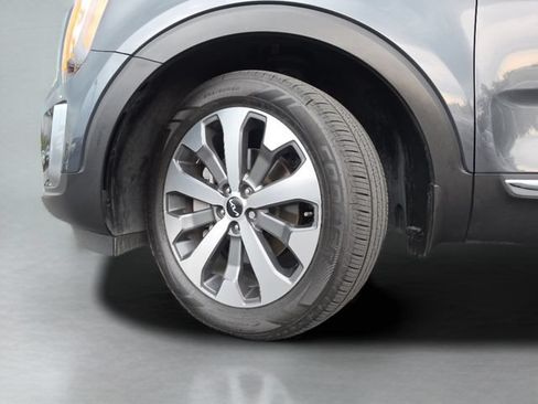 Used 2022 Kia Telluride EX w/ EX Premium Package FWD image 46