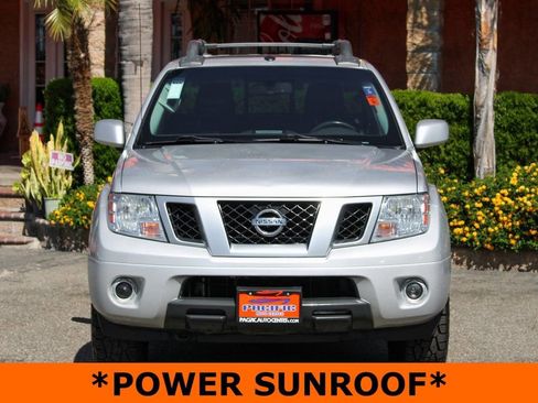 Used 2021 Nissan Frontier PRO-4X w/ Pro-4x Utility Package image 3