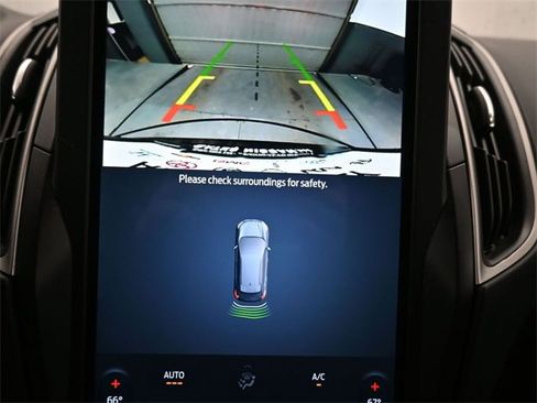 Used 2024 Ford Edge SEL w/ Convenience Package image 13