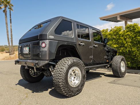 Used 2016 Jeep Wrangler Unlimited Sport w/ Quick Order Package 24S AWD/4WD image 5